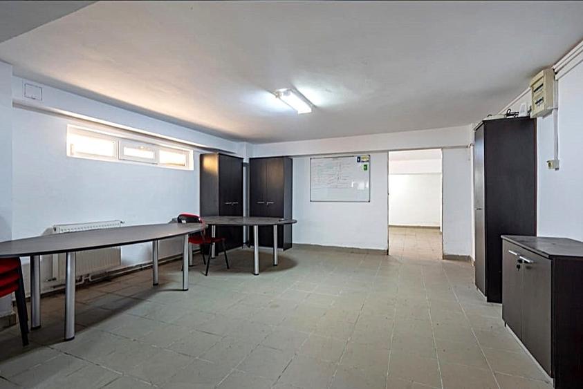 Birou, de 952 mp, în Drumul Sării