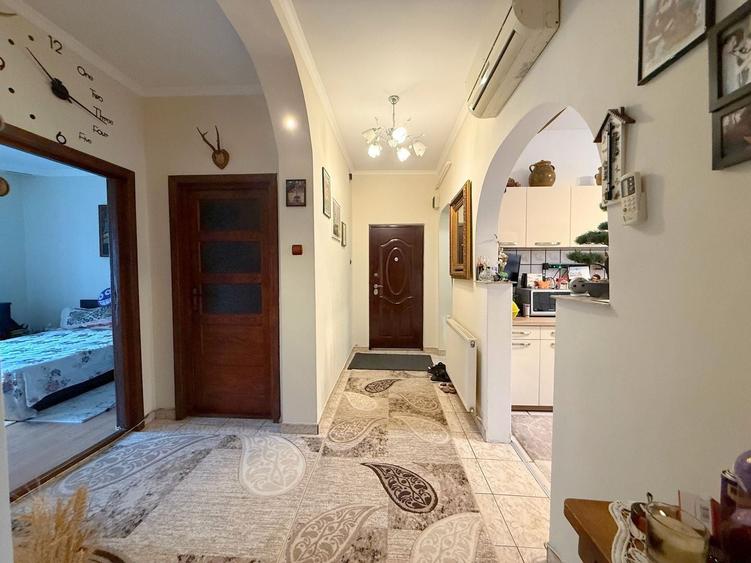 Apartament cu 3 camere decomandat, mobilat în Șagului