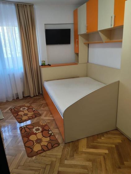 Apartament cu 3 camere în Nufărul
