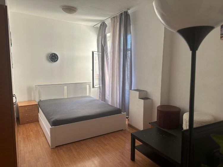 Garsonieră semidecomandată, mobilată în Universitate
