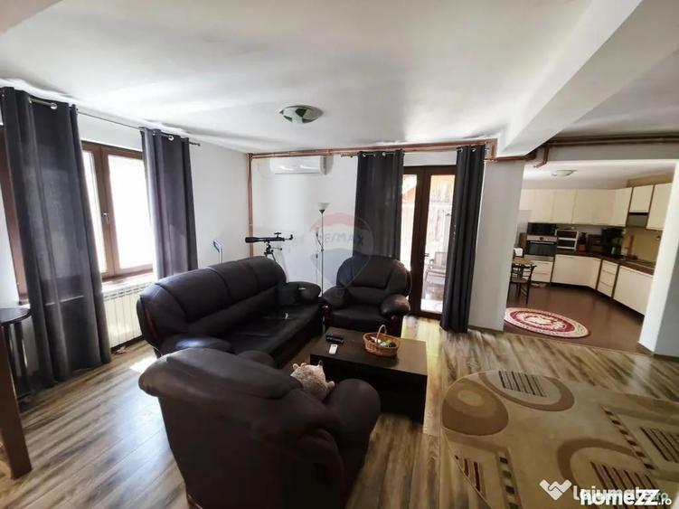 Casă cu 3 camere cu Teren 205 Mp în Central
