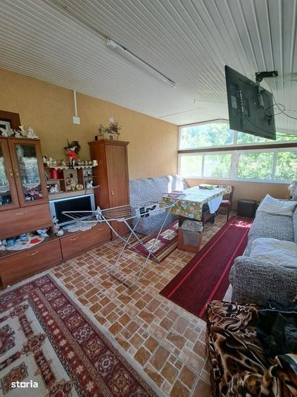 Casă cu 4 camere în Bucium