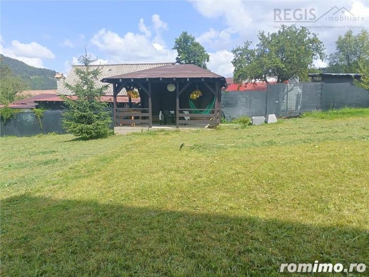 Casă cu 11 camere cu Teren 1300 Mp în Șimon