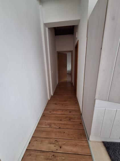 Apartament cu 2 camere semidecomandat în Dumbrăvița