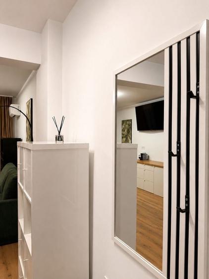 Apartament cu 2 camere semidecomandat, mobilat în Torontalului