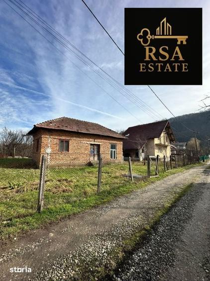Casă cu 4 camere cu Canalizare în Goranu