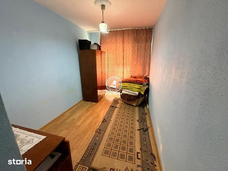 Apartament cu 4 camere în Dacia