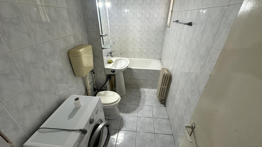 Apartament cu 4 camere, mobilat în Vasile Aaron