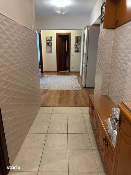 Apartament cu 4 camere în Drumul Taberei