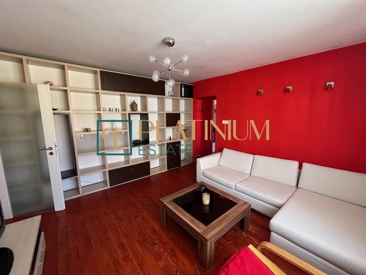 Apartament cu 2 camere semidecomandat, mobilat în Semicentral