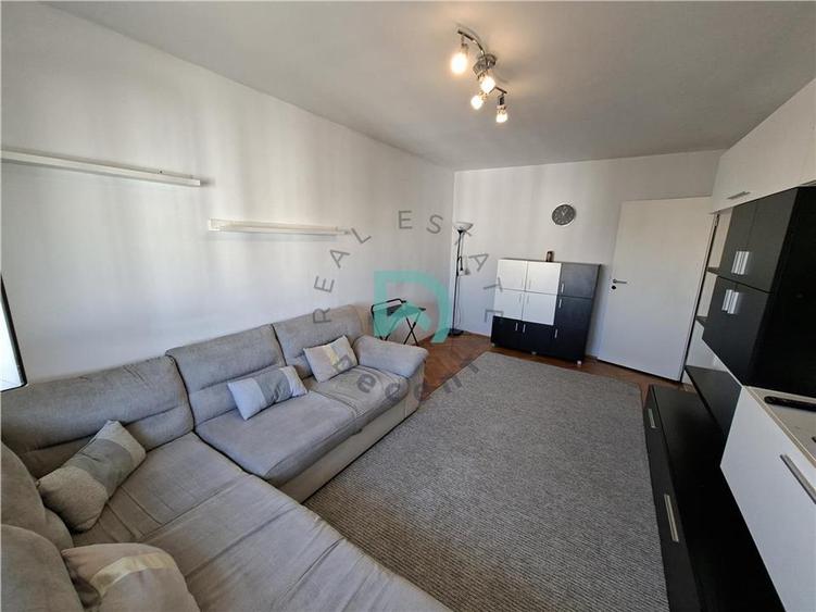 Apartament cu 3 camere decomandat în Gării