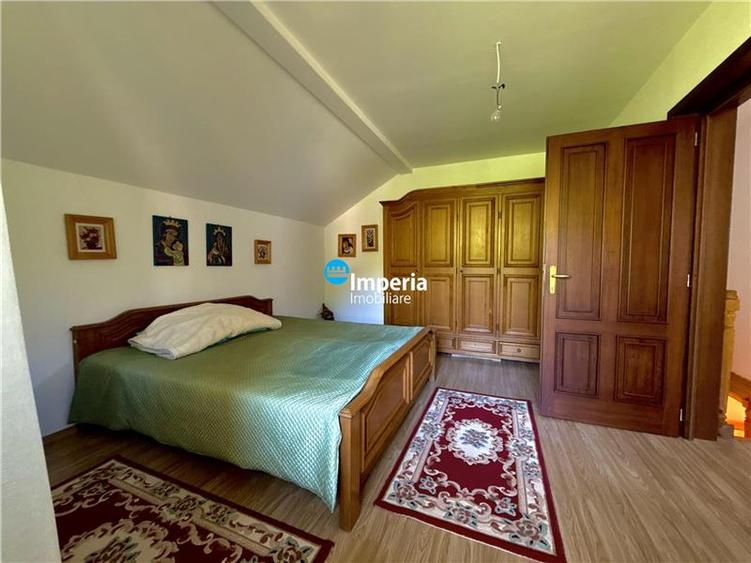 Casă cu 3 camere cu Teren 2553 Mp în Luncani