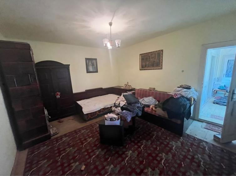 Casă cu 4 camere în Cricău