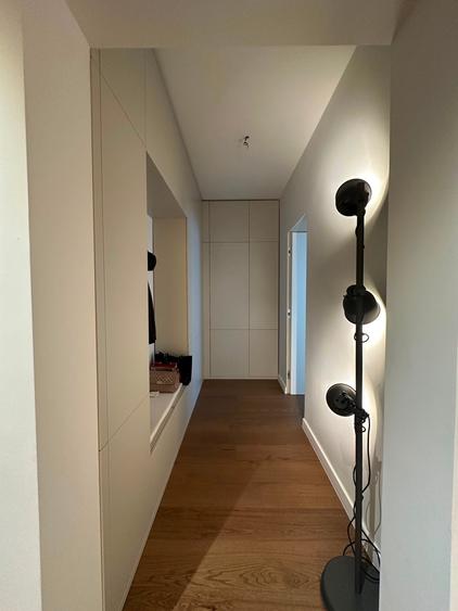 Penthouse cu 4 camere decomandat, mobilat în Herăstrău