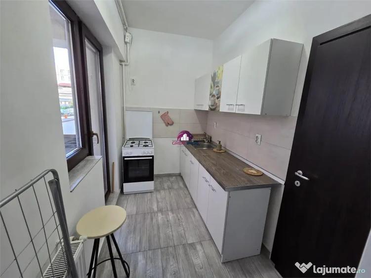 Apartament cu 2 camere semidecomandat, mobilat în Gorjului
