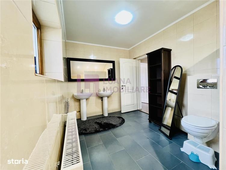 Casă cu 4 camere cu Canalizare în Șelimbăr