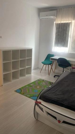 Apartament cu 2 camere decomandat în Metalurgiei