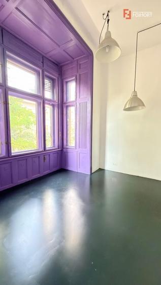 Apartament cu 4 camere decomandat în Central
