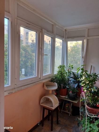 Apartament cu 3 camere decomandat în Rahova