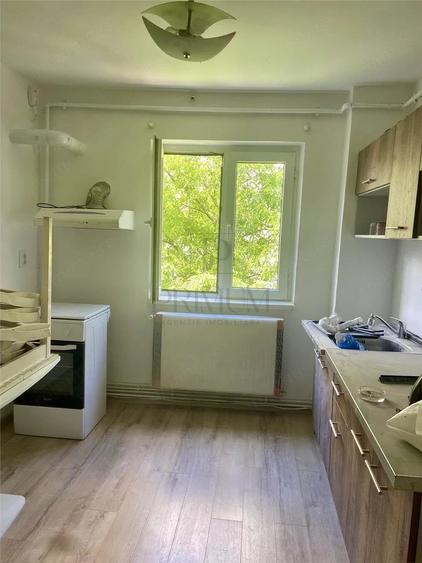 Apartament cu 2 camere semidecomandat în Circumvalațiunii