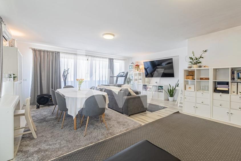 Apartament cu 5 camere decomandat, mobilat în Noua
