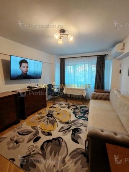 Apartament cu 2 camere decomandat, mobilat în Victoriei