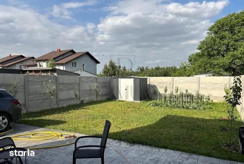 Casă cu 3 camere decomandat cu Teren 271 Mp în Moșnița Nouă