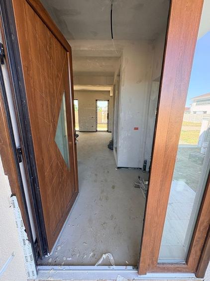Duplex cu 5 camere cu Canalizare în Chișoda