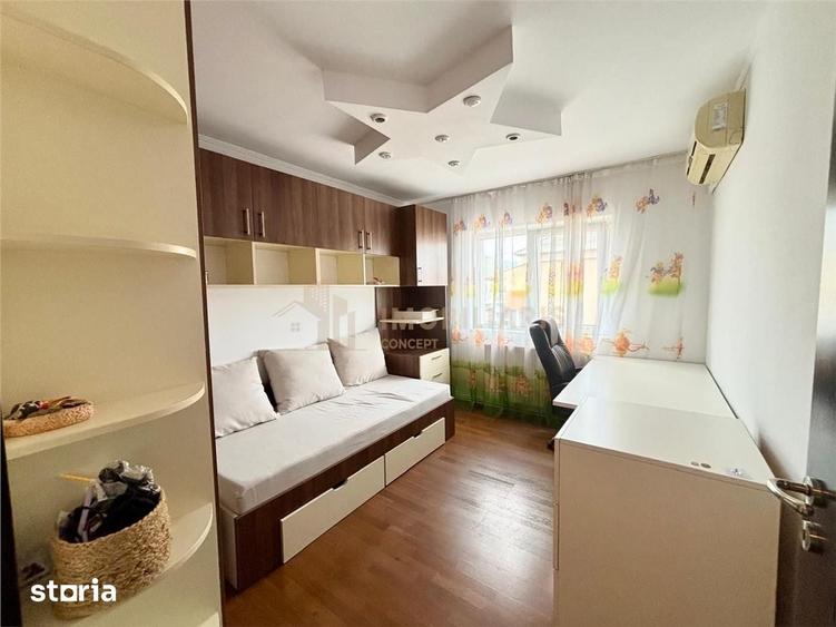 Apartament cu 3 camere în Traian