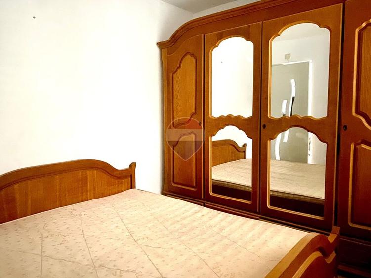 Apartament cu 2 camere decomandat, mobilat în Central
