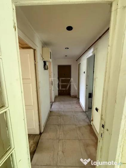 Apartament cu 2 camere decomandat, mobilat în Regie