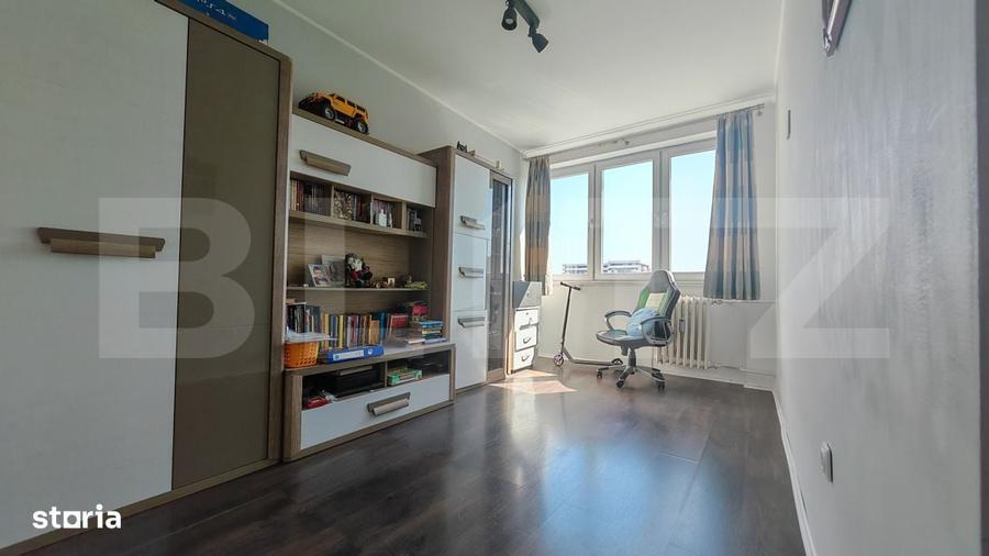 Apartament cu 4 camere decomandat în Central