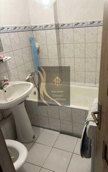 Apartament cu 3 camere decomandat în Octavian Goga