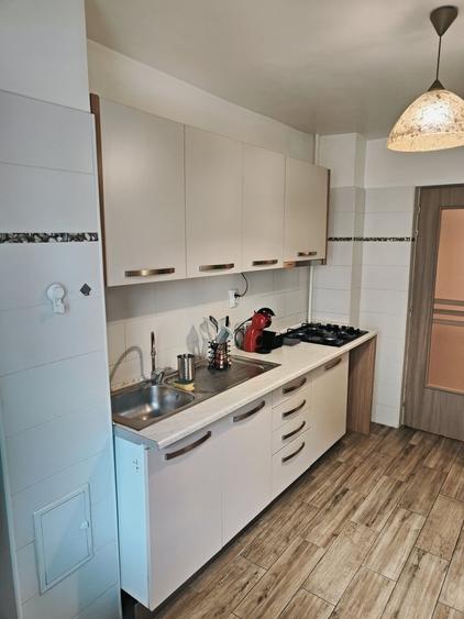 Apartament cu 2 camere decomandat în Muncii