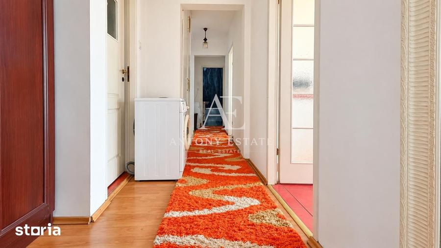 Apartament cu 4 camere decomandat în Salca