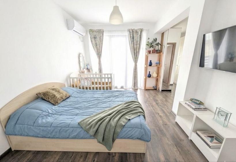 Casă cu 4 camere decomandat în Tunari