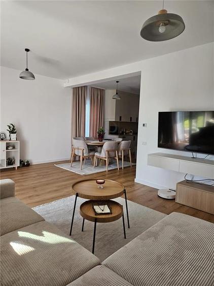 Duplex cu 4 camere cu Canalizare în Moșnița Nouă