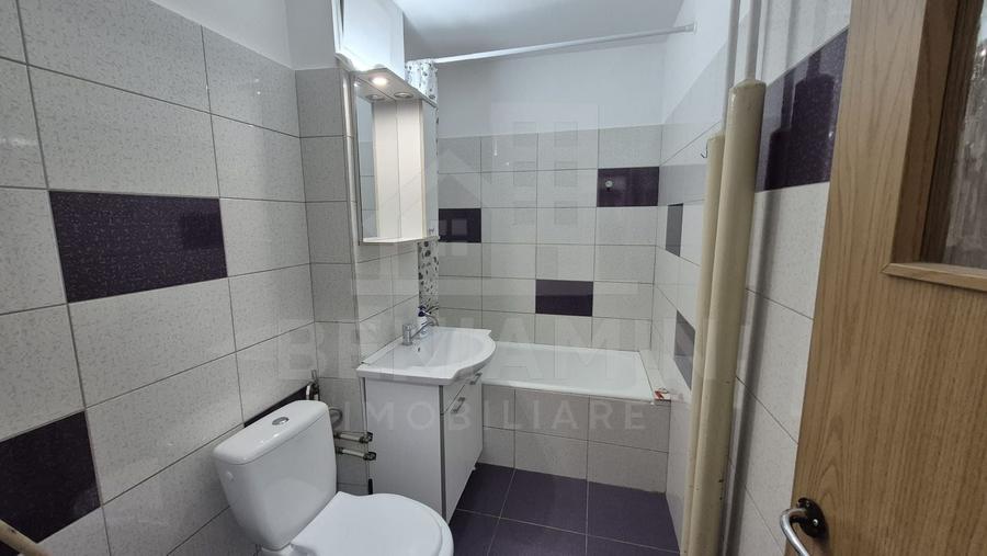 Garsonieră decomandată în Rovine