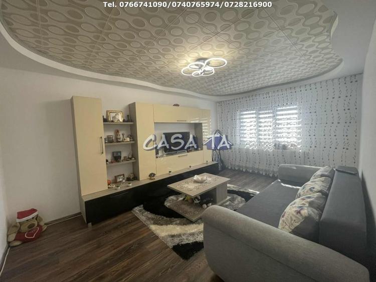 Apartament cu 2 camere decomandat în Central