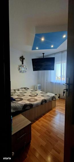 2 camere Eremia , Decomandat / Centrala , Amplasament DEOSEBIT - 11