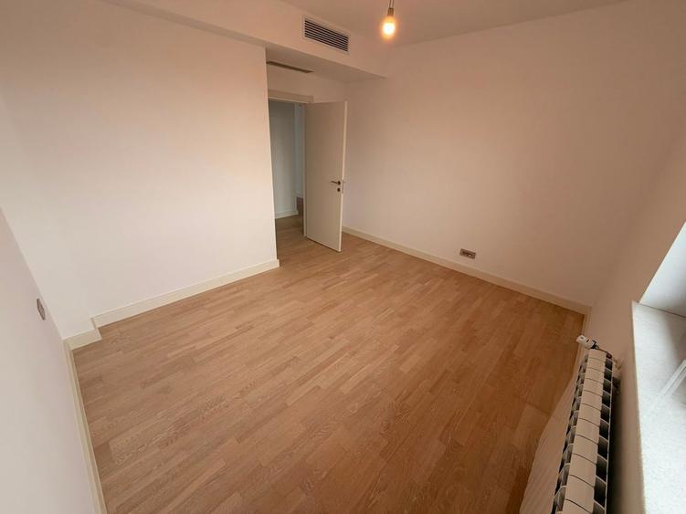 Apartament cu 4 camere decomandat în Iancu Nicolae