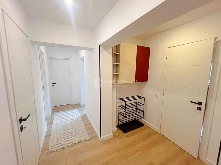 Apartament cu 2 camere decomandat, mobilat în Central