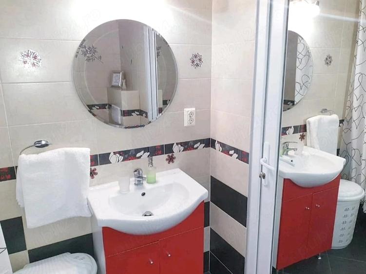 Apartament cu 5 camere decomandat în Centrul Istoric