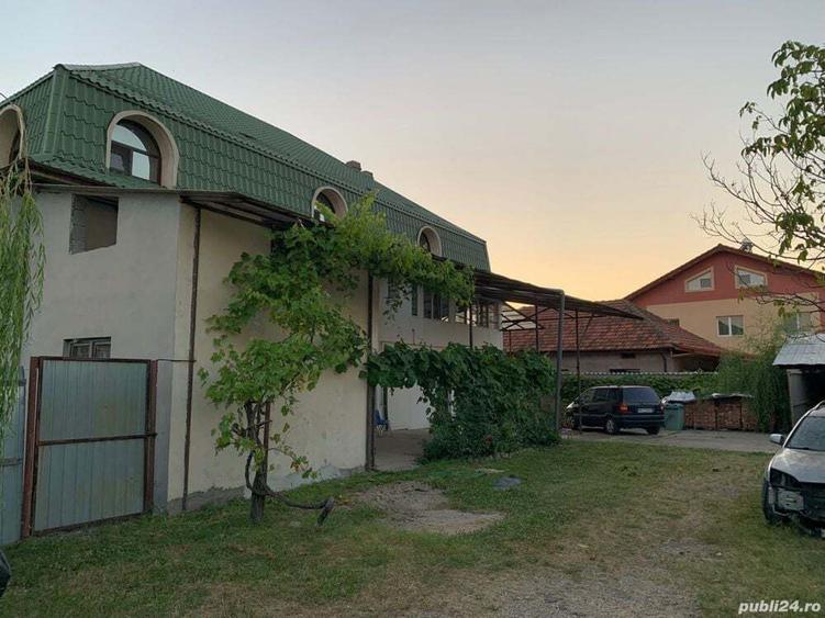 Casă cu 6 camere în Mărăcineanu
