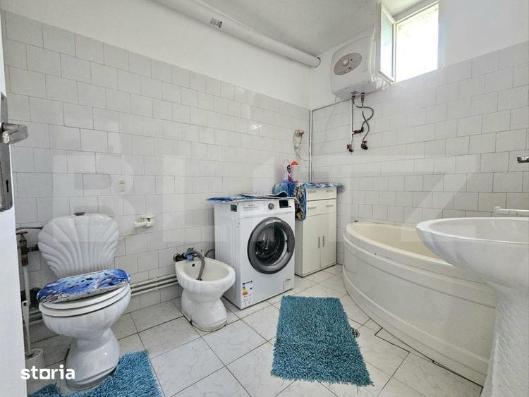 Casă cu 6 camere cu Teren 100 Mp în Moșnița Nouă