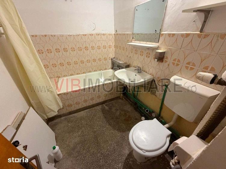 Apartament cu 3 camere decomandat în Păcii