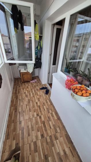 Apartament cu 3 camere în Cetate