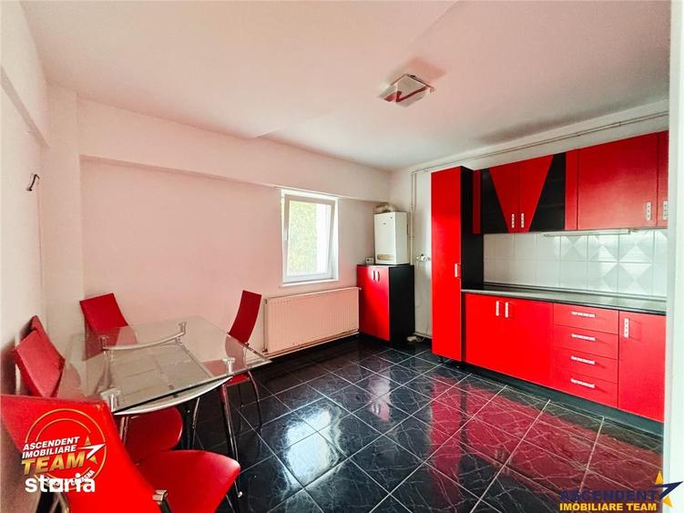 Apartament cu 3 camere, mobilat în Sud