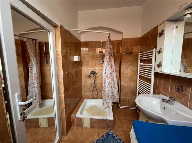 Garsonieră nedecomandată, mobilată în Central