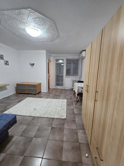 Garsonieră semidecomandată, mobilată în Bucur Obor